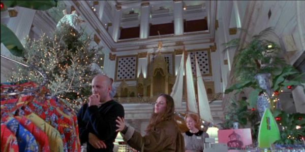 20 More Christmas Movies That Have Little To Do With Christmas