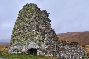 Dun Dornaigil Broch in Alltnacaillich, Scotland