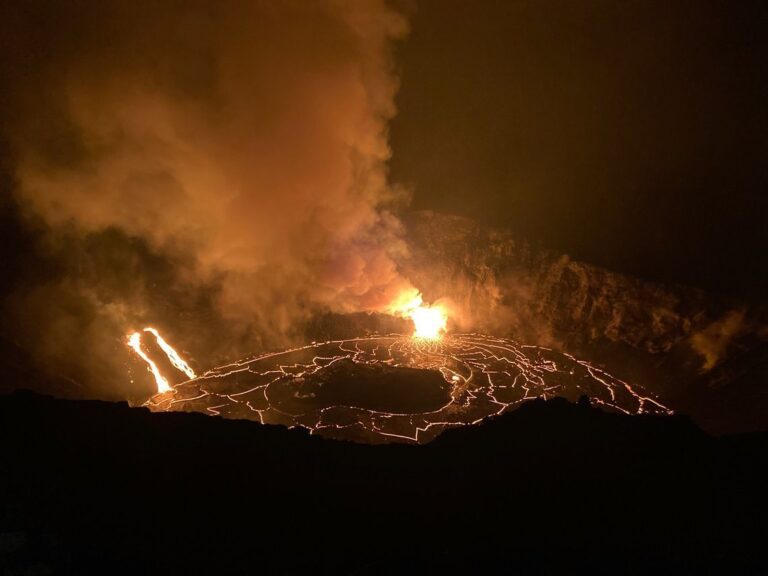 Kīlauea’s Lava Lake Is Back, and Volcanologists Are Bubbling With Excitement