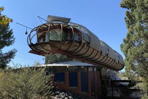 Spaceship UFO House in Albuquerque, New Mexico
